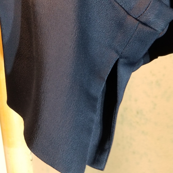 Tunic - Picture 4 of 8